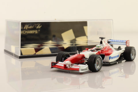 Minichamps 400 020025; Toyota TF102 Formula 1; 2002 British GP DNF; Alan McNish; RN25