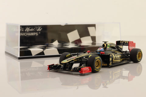 Minichamps 410 110010; Lotus Renault R31 Formula 1; 2011 F1 Season; Vitaly Petrov; RN10