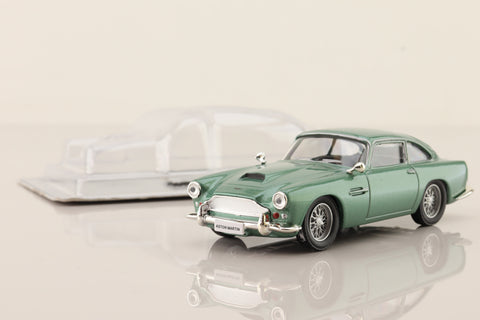 IXO; 1962 Aston Martin DB4; Appletree Green