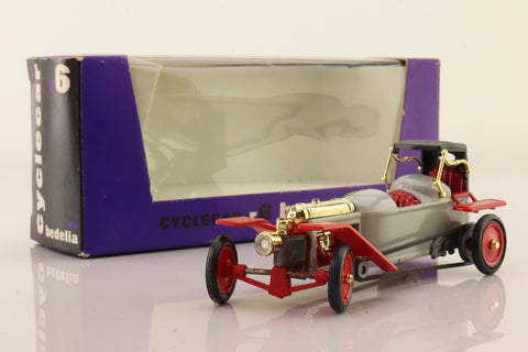Brumm R6; 1913 Bedelia Cyclecar; Grey, Red Wings