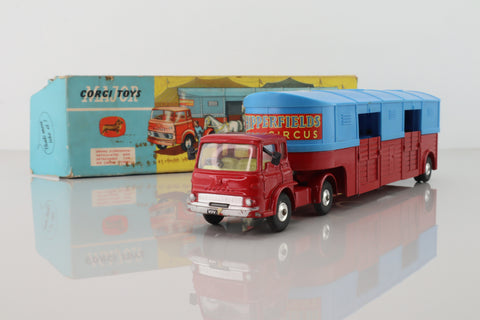 Corgi Toys 1130; Bedford TK Chipperfield’s Circus Horse Transporter; Red & Blue